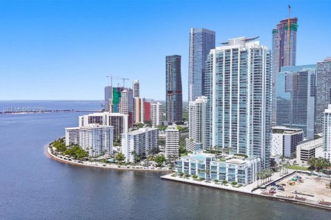 Купить кондоминиум в Майами, Флорида 5 комнат, 132.29м2, № 2167989 - фото 4