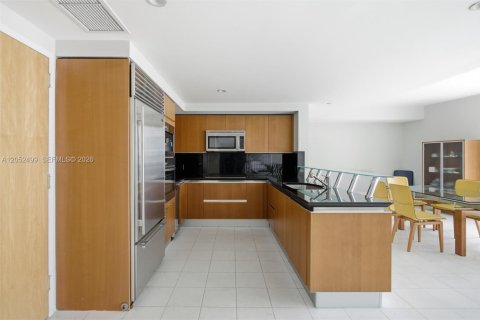 Купить кондоминиум в Майами, Флорида 5 комнат, 132.29м2, № 2167989 - фото 9
