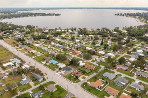House in Sebring, Florida 2 bedrooms, 153.66 sq.m. № 1603144 - photo 29