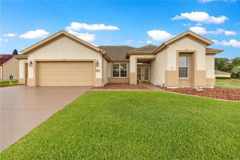 Villa ou maison à Summerfield, Floride 3 chambres, 223.99 m2 № 2097177