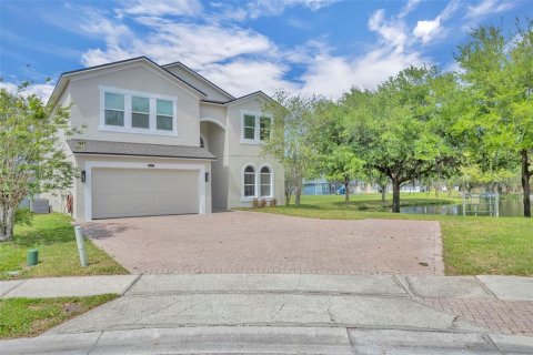 House in Sanford, Florida 6 bedrooms, 315.03 sq.m. № 2127084 - photo 2