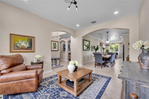 House in Sanford, Florida 6 bedrooms, 315.03 sq.m. № 2127084 - photo 4