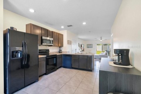 Adosado en venta en Kissimmee, Florida, 3 dormitorios, 155.52 m2 № 2201268 - foto 10