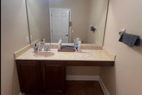 Adosado en venta en Orlando, Florida, 3 dormitorios, 231.33 m2 № 2166044 - foto 5