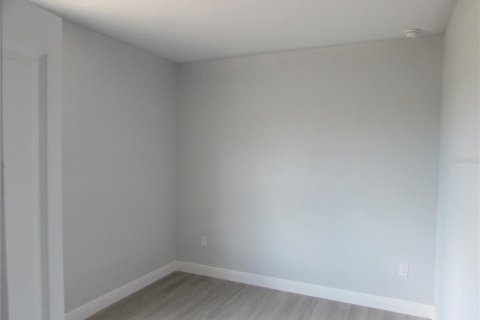Casa en venta en Port Charlotte, Florida, 4 dormitorios, 151.99 m2 № 2386465 - foto 9