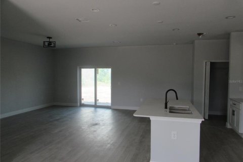 Casa en venta en Port Charlotte, Florida, 4 dormitorios, 151.99 m2 № 2386465 - foto 5