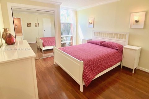 Купить кондоминиум в Санни-Айлс-Бич, Флорида 1 спальня, 67.35м2, № 2054638 - фото 15