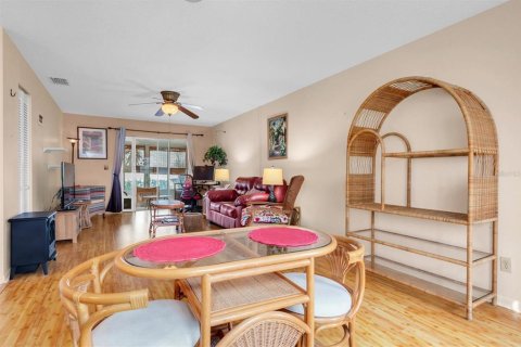Condo in Saint Petersburg, Florida, 1 bedroom  № 1198310 - photo 7