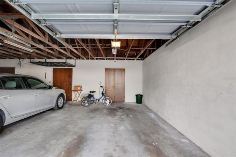 Condo in Saint Petersburg, Florida, 1 bedroom  № 1198310 - photo 25