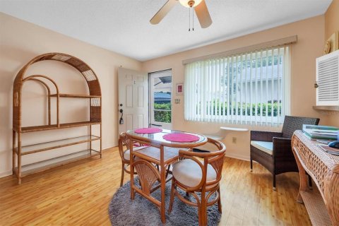Condo in Saint Petersburg, Florida, 1 bedroom  № 1198310 - photo 4