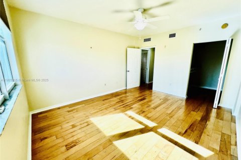 Copropriété à louer à Fort Lauderdale, Floride: 3 chambres, 139.91 m2 № 1956622 - photo 27