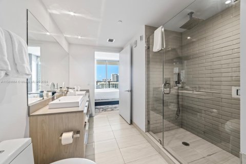 Снять в аренду кондоминиум в Холливуд, Флорида 2 спальни, 99.87м2, № 1958872 - фото 19