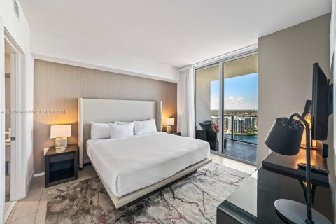 Снять в аренду кондоминиум в Холливуд, Флорида 2 спальни, 99.87м2, № 1958872 - фото 15