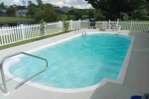 House in Rotonda, Florida 3 bedrooms, 168.99 sq.m. № 2133223 - photo 3