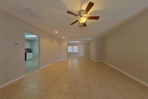Casa en alquiler en Clearwater, Florida, 3 dormitorios, 147.06 m2 № 1913499 - foto 3