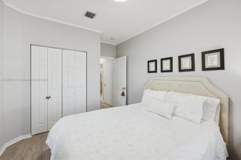 Villa ou maison à vendre à Deerfield Beach, Floride: 3 chambres, 138.89 m2 № 1955940 - photo 30