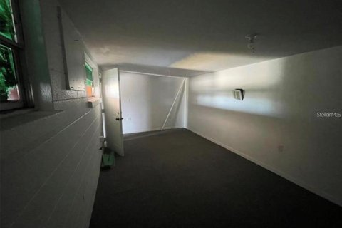 Immobilier commercial à louer à Bradenton, Floride: 48.31 m2 № 2228087 - photo 2