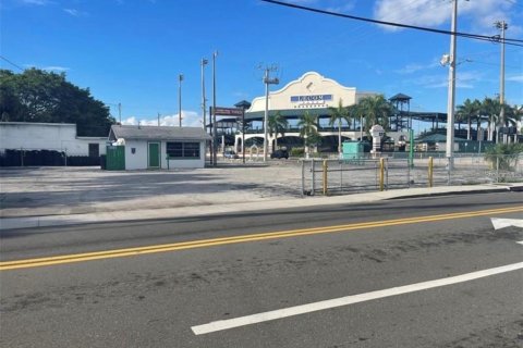 Immobilier commercial à Bradenton, Floride 48.31 m2 № 2228087