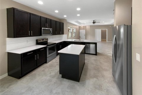 House in Saint Cloud, Florida 2 bedrooms, 152.08 sq.m. № 1322236 - photo 13