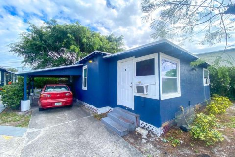 Commercial property in West Palm Beach, Florida 146.6 sq.m. № 2171912 - photo 3