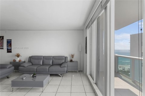Condominio en venta en Miami Beach, Florida, 2 dormitorios, 111.2 m2 № 2000430 - foto 6