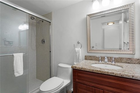 Condominio en venta en Miami Beach, Florida, 2 dormitorios, 111.2 m2 № 2000430 - foto 15