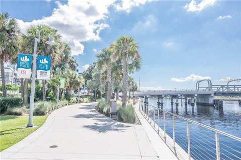 Copropriété à louer à Tampa, Floride: 2 chambres, 141.3 m2 № 1910195 - photo 26
