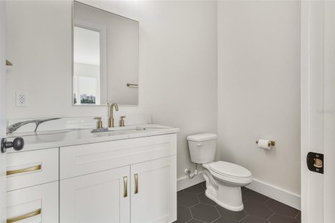 Villa ou maison à vendre à Tampa, Floride: 3 chambres, 210.33 m2 № 2432772 - photo 11