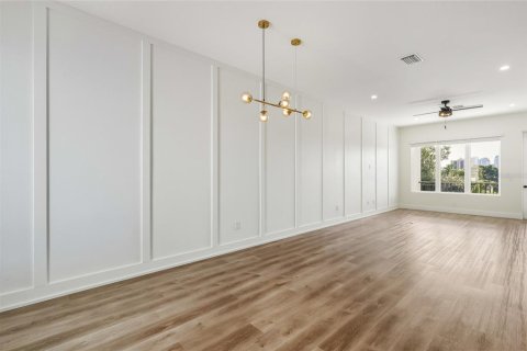 Villa ou maison à vendre à Tampa, Floride: 3 chambres, 210.33 m2 № 2432772 - photo 5