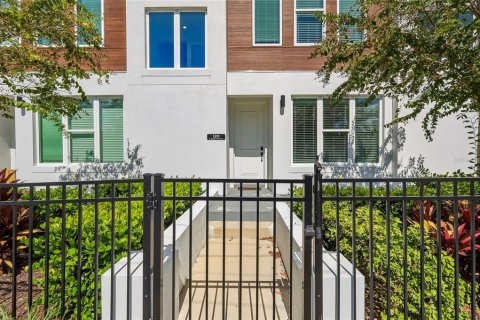 Villa ou maison à Tampa, Floride 3 chambres, 210.33 m2 № 2432772