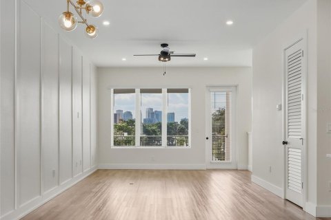 Villa ou maison à vendre à Tampa, Floride: 3 chambres, 210.33 m2 № 2432772 - photo 3