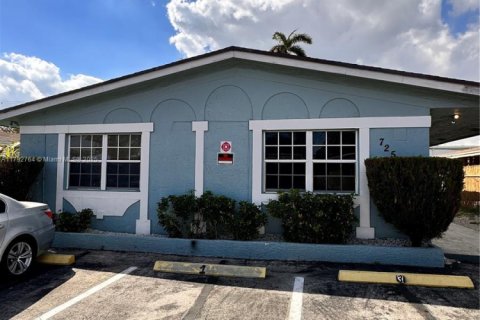 Immobilier commercial à vendre à Fort Lauderdale, Floride: 236.25 m2 № 1863705 - photo 1