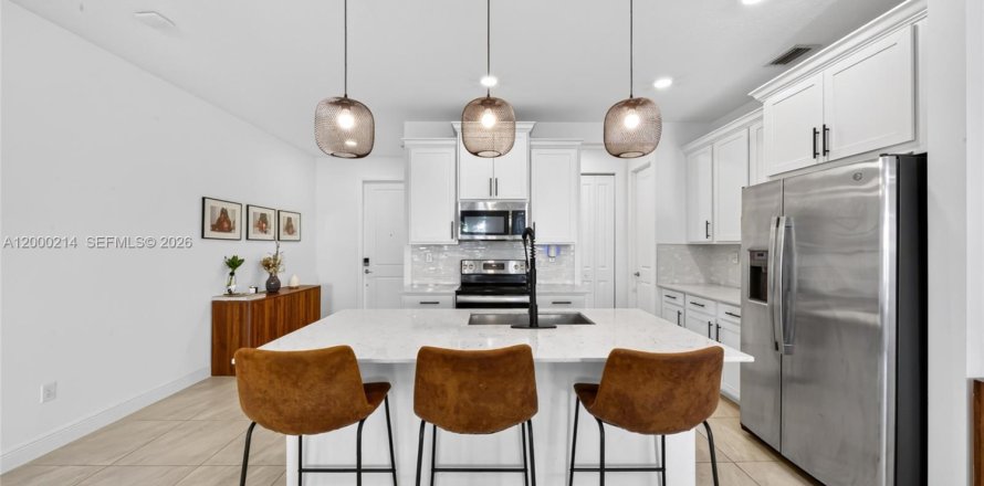 Таунхаус в Дирфилд-Бич, Флорида 3 спальни, 134.62м2 № 2065750