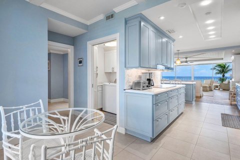 Condominio en venta en Stuart, Florida, 2 dormitorios, 223.43 m2 № 2177249 - foto 11
