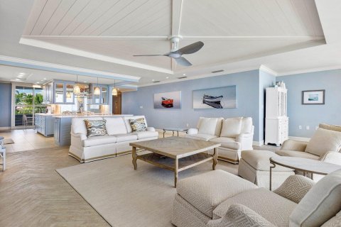 Condominio en venta en Stuart, Florida, 2 dormitorios, 223.43 m2 № 2177249 - foto 6