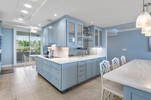 Condominio en venta en Stuart, Florida, 2 dormitorios, 223.43 m2 № 2177249 - foto 13