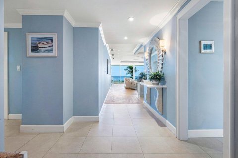 Condominio en venta en Stuart, Florida, 2 dormitorios, 223.43 m2 № 2177249 - foto 28