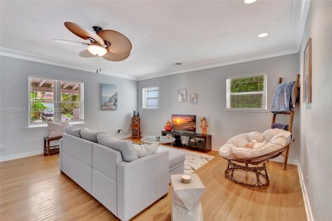 House in Fort Lauderdale, Florida 2 bedrooms, 143.53 sq.m. № 1986571 - photo 16