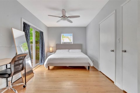 House in Fort Lauderdale, Florida 2 bedrooms, 143.53 sq.m. № 1986571 - photo 4