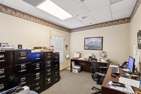 Commercial property in Clearwater, Florida 217.39 sq.m. № 1572877 - photo 4