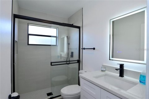 Casa en alquiler en Kissimmee, Florida, 3 dormitorios, 127.46 m2 № 2220582 - foto 14