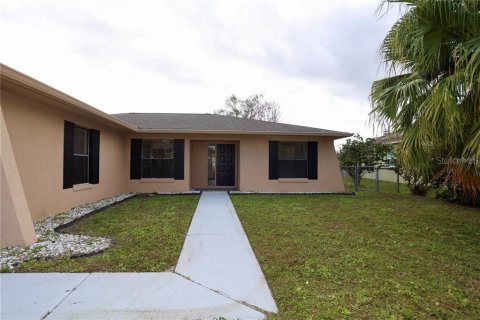 Casa en alquiler en Kissimmee, Florida, 3 dormitorios, 127.46 m2 № 2220582 - foto 4