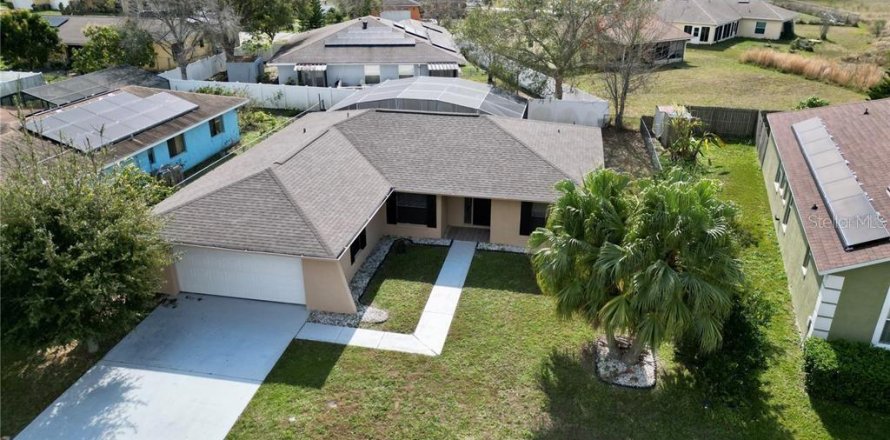 Casa en Kissimmee, Florida 3 dormitorios, 127.46 m2 № 2220582