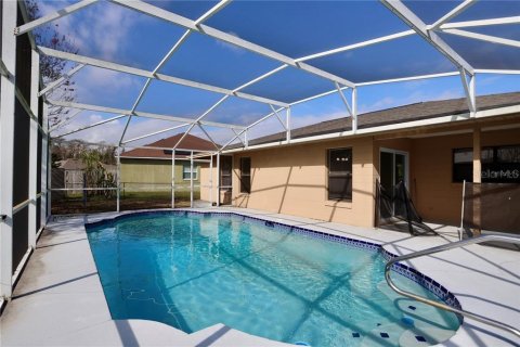 Casa en alquiler en Kissimmee, Florida, 3 dormitorios, 127.46 m2 № 2220582 - foto 18