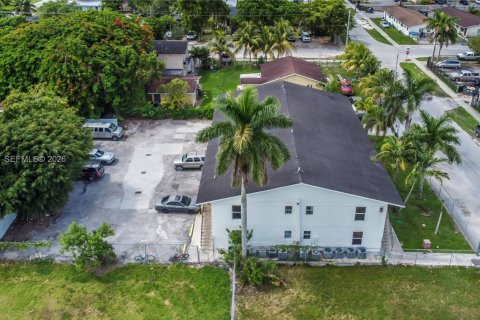 Commercial property in Homestead, Florida № 2064765 - photo 8