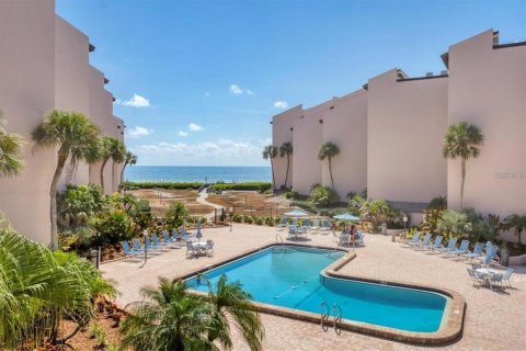Condo in Sarasota, Florida, 2 bedrooms  № 2390976