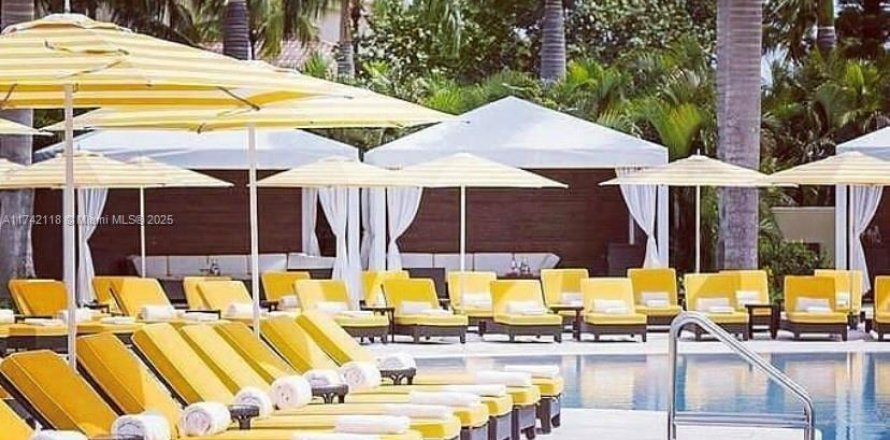 Immobilier commercial à Miami, Floride № 1985448