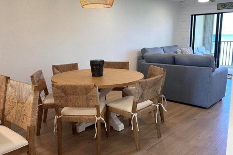 Condo in Jensen Beach, Florida, 2 bedrooms  № 2192739 - photo 3