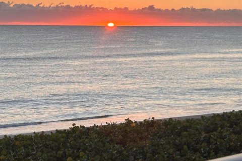 Condo in Jensen Beach, Florida, 2 bedrooms № 2192739