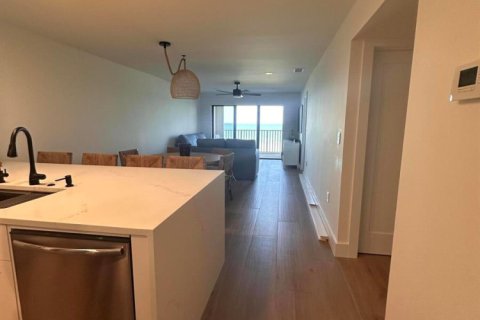 Condo in Jensen Beach, Florida, 2 bedrooms  № 2192739 - photo 10